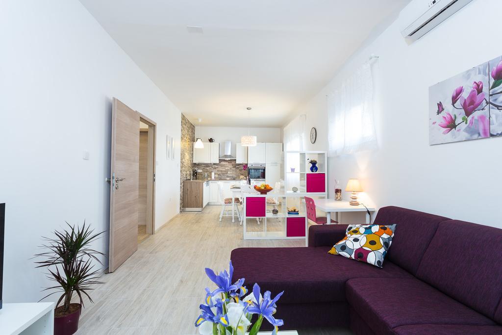 Apartment Perunika Zadar Exterior photo