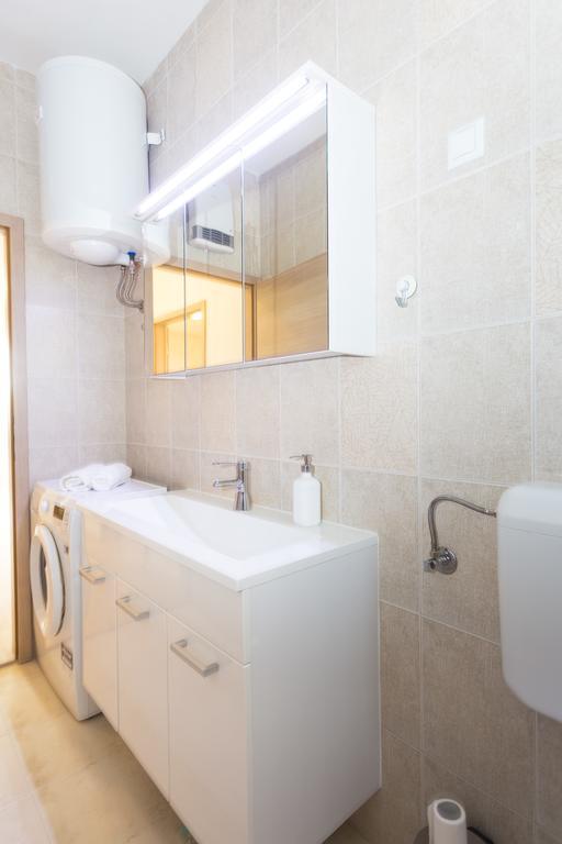 Apartment Perunika Zadar Exterior photo